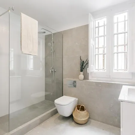 Atrani - 3 Bedroom In Eixample Dreta Apartmán *